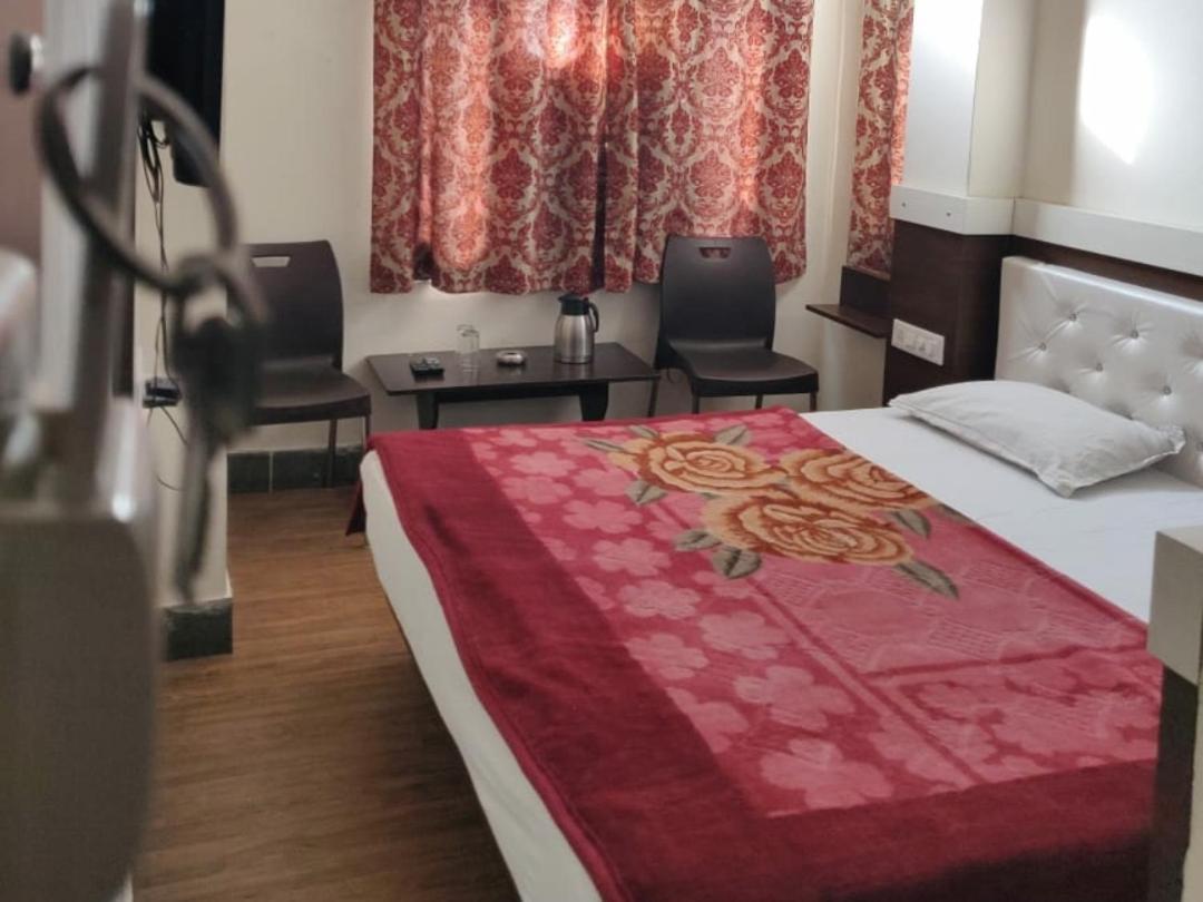 Hotel Vaidehi อุเดเปอร์ ห้อง รูปภาพ